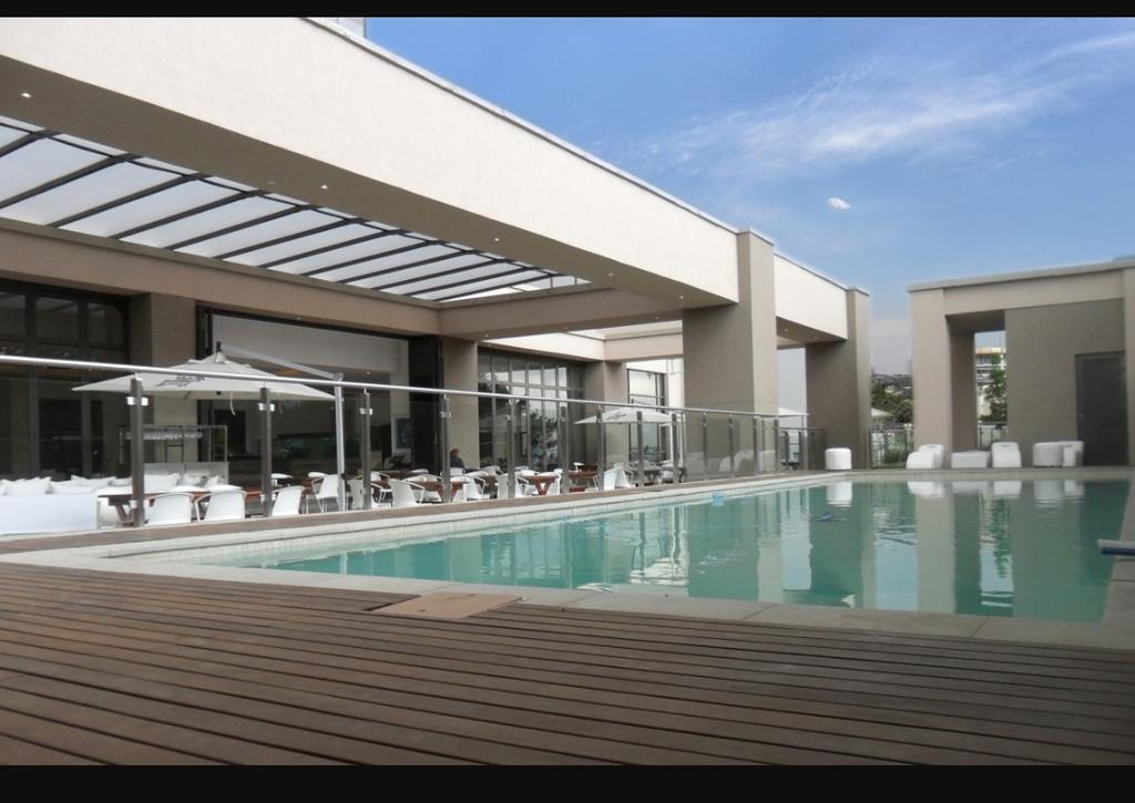 615 Sandton Skye Johannesbourg Extérieur photo