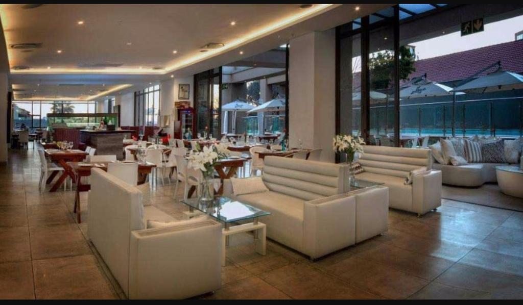 615 Sandton Skye Johannesbourg Extérieur photo