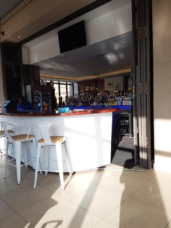 615 Sandton Skye Johannesbourg Extérieur photo